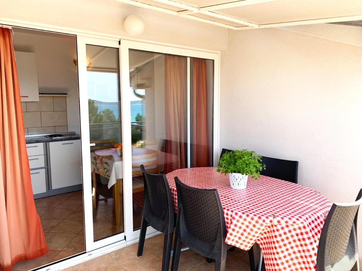 ברודאריצה Apartmani Kardum Brodarica מראה חיצוני תמונה