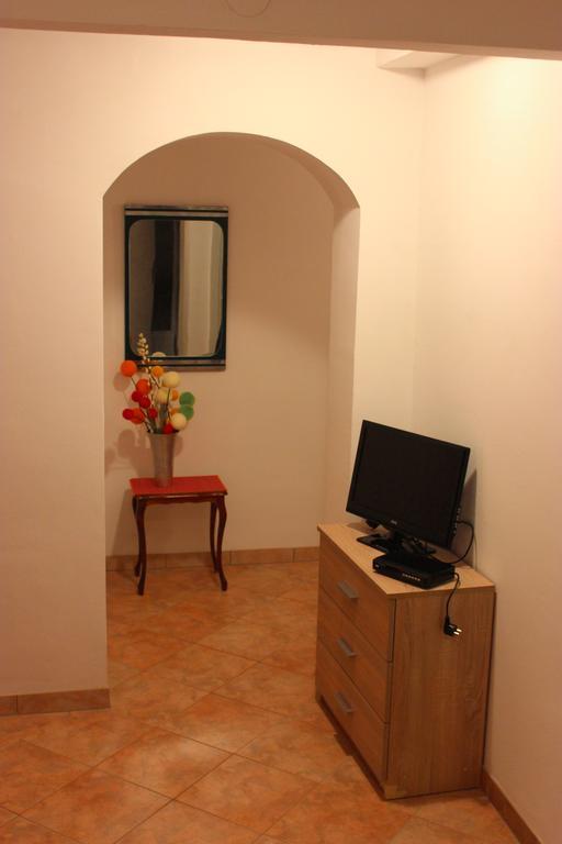 ברודאריצה Apartmani Kardum Brodarica מראה חיצוני תמונה