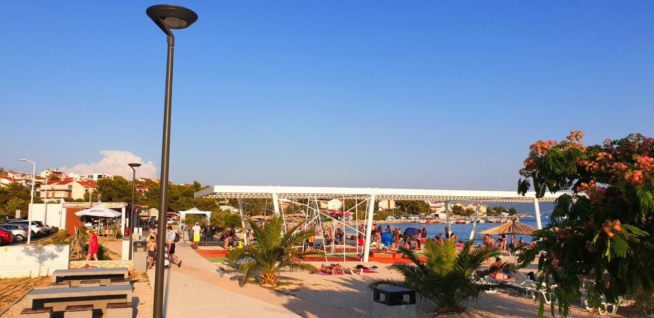 ברודאריצה Apartmani Kardum Brodarica מראה חיצוני תמונה